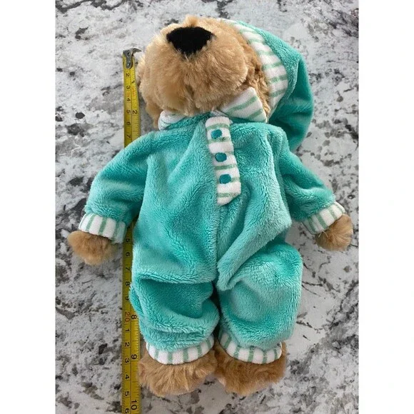 VGUC-11” FAO SCHWARZ Toys R Us TEDDY BEAR IN GREEN PAJAMAS Plush STUFFED ANIMAL - Picture 8 of 8